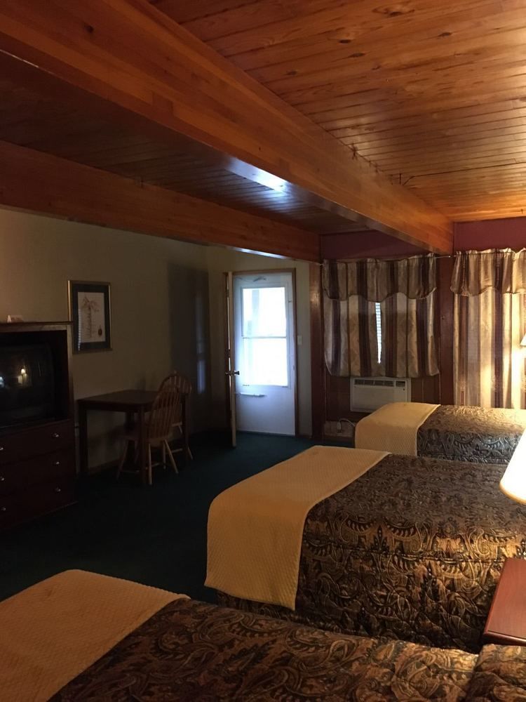 Love Hotels Western Holiday By Oyo At Harlan Lake Ne Alma ภายนอก รูปภาพ